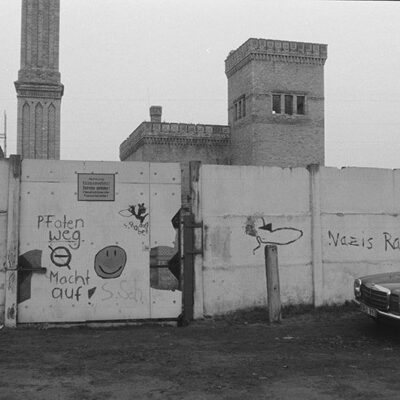 Anfang 1990 fotografierte der Potsdamer Peter Rohn die Reste der Grenzanlagen - Foto: Vor der Meierei/SPSG/Peter Rohn