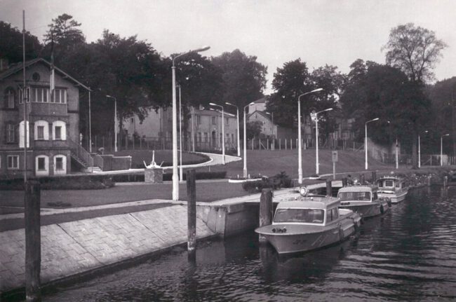 Das Dienstgebäude für die Pass- und Zollabfertigung war im Gebäude des ersten Potsdamer Wasserwerks untergebracht (undatiert) - Foto: BStU, MfS HA VI 86 Bl. 21